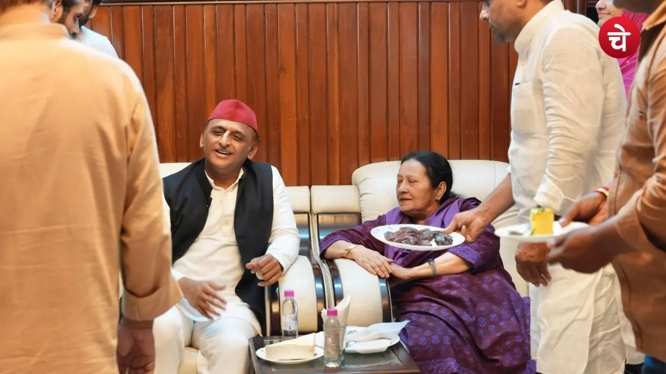 Samajwadi Party national president Akhilesh Yadav meeting with the family members of senior party leader Azam Khan